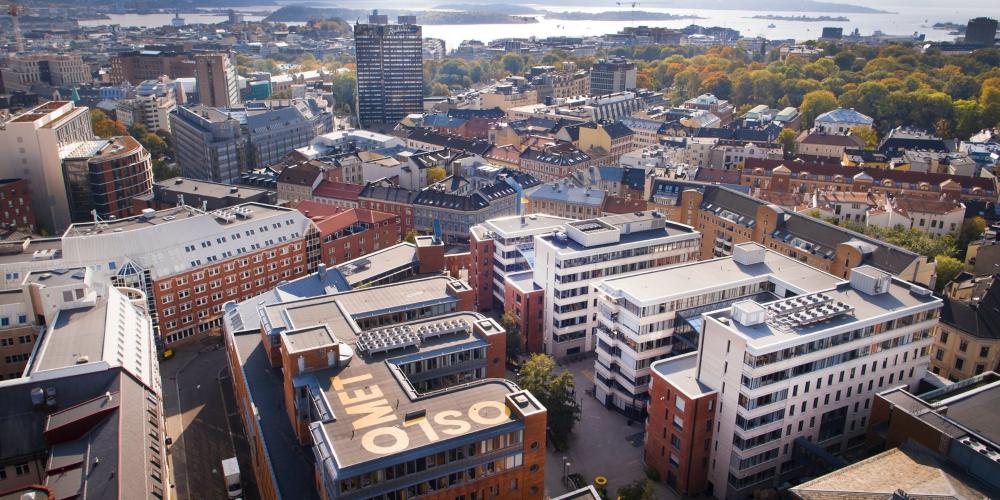 Åpningstider og sikkerhet i bygg i sommer