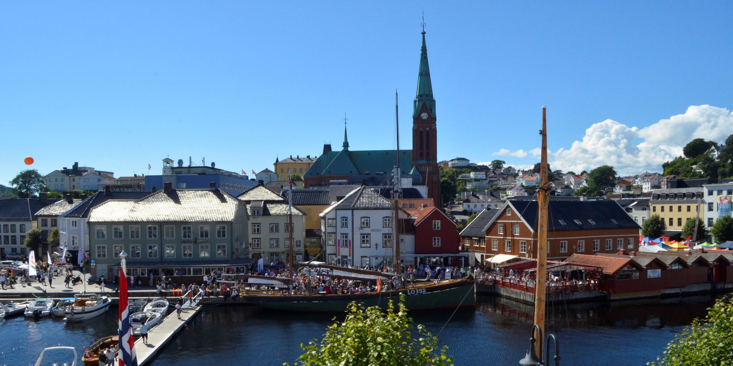 Oversiktsfoto over Arendal sentrum.