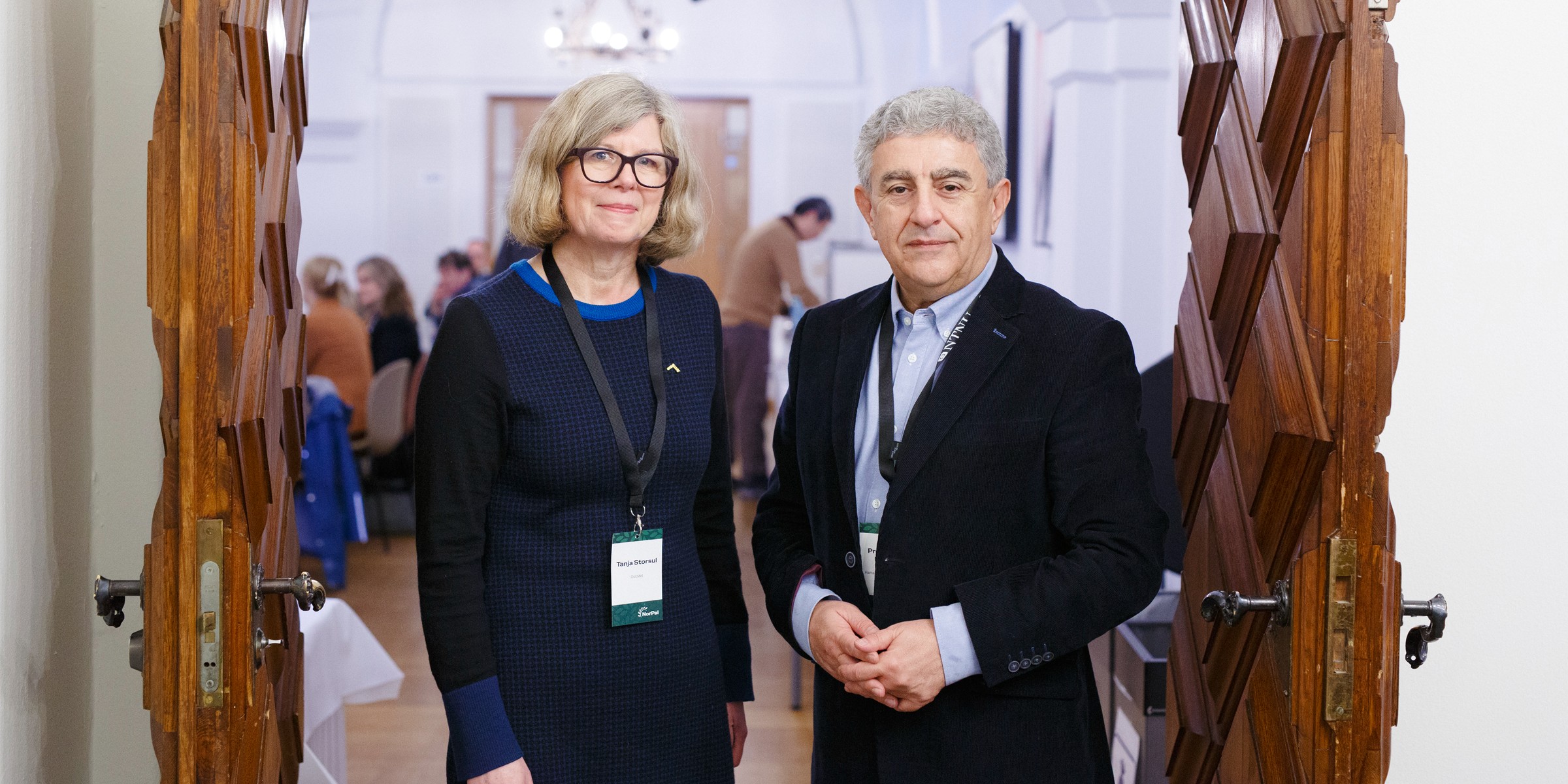 Bilde av prorektor ved OsloMet Tanja Storsul og palestinsk statsråd og professor Sultan Barakat fra Hamad Bin Khalifa University under NorPal-samlingen på OsloMet.